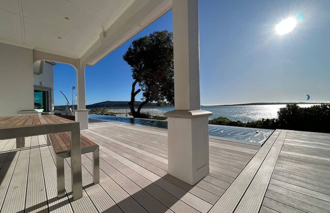 Beach Tower House Luxury Beachfront Villa - Photo 42