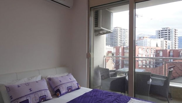 Center Apartment C 25 - Photo 2, Room