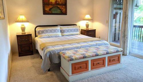 Corner Lake Getaway - Photo 5