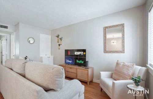 Cook and Gather Around in a Fully Equipped Apartment - Foto 3