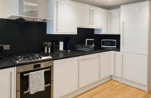 Central Windsor, FREE Parking 300m to Castle, Pet Friendly - Foto 3