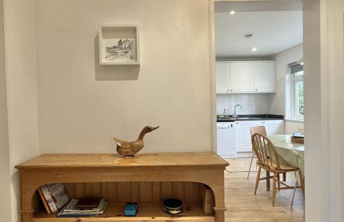 3 Bed Cottage in Central Topsham overlooking the River Exe with Parking - Foto 16