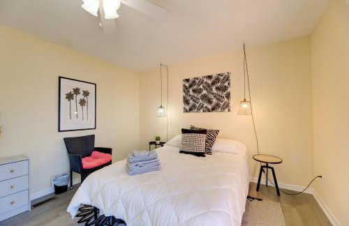Walk to Atlantic Beach: Townhome w/ Patio! - Foto 12