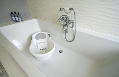 Boutique Family Friendly Home Wadebridge Cornwall, 2 living rooms, superking beds, garden, parking for 3 cars - Foto 63