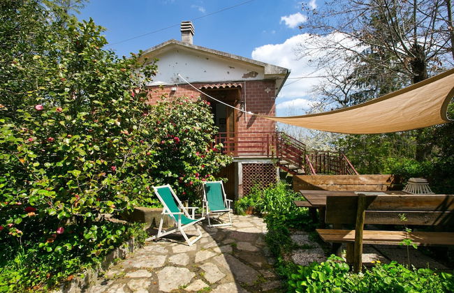 Holiday Home in Tuscany Near Sassetta - Foto 1