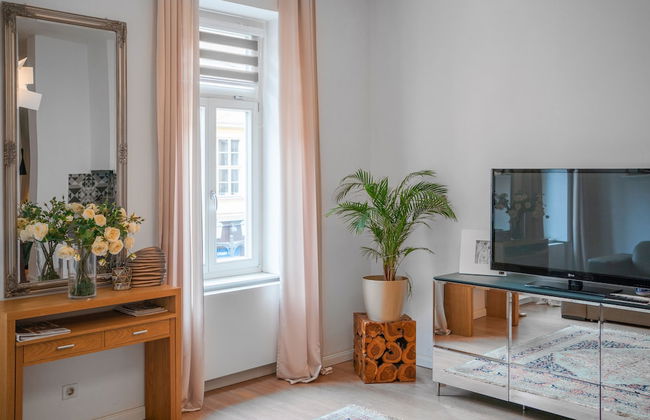 Baross Boutique Apartman Urban Rooms - Photo 20