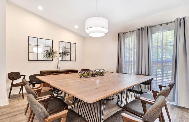 7 Br Home with Pool Gameroom & Soccer - Foto 41