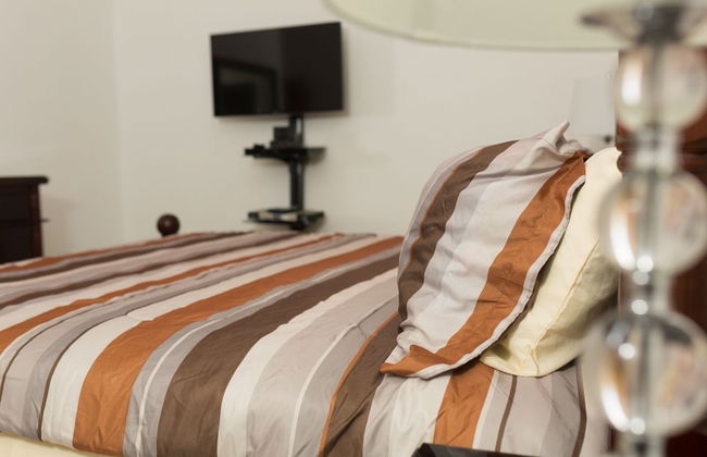 New Kingston Guest Apt at Fairway - Foto 2