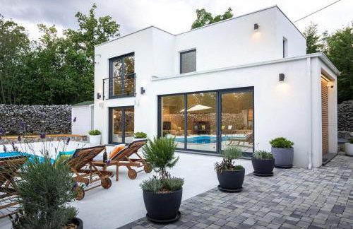 Villa Moretto with Private Pool & Jacuzzi - Rijeka area - Photo 24