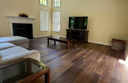 Sweet Home in the heart of Cary Close to NCSU UNC DUKE - Foto 11