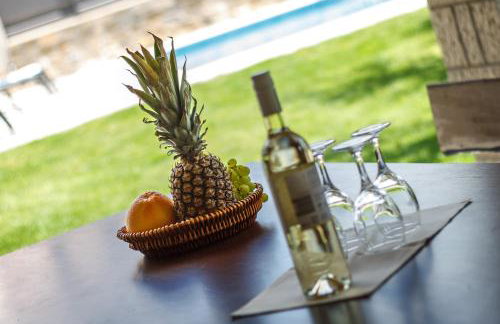 Villa Zoro with a lovely garden and a private POOL in the middle of Istria - Foto 12