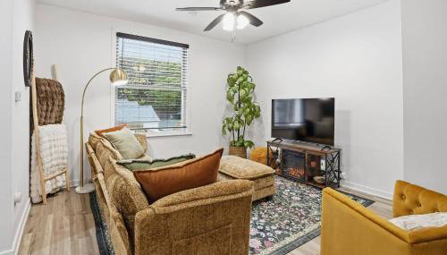 Brand NEW King Suite| Movie/Game Room| Coffee Bar - Foto 2