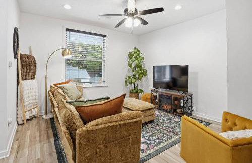 Brand NEW King Suite| Movie/Game Room| Coffee Bar - Foto 2