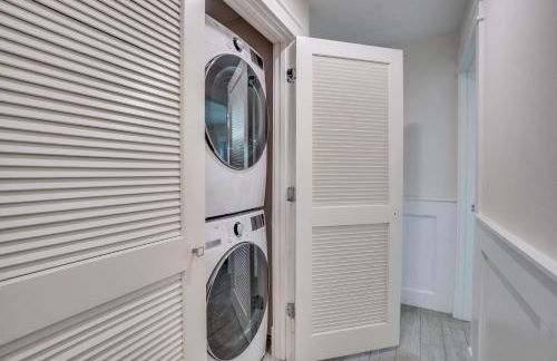 Golf Cart included! Short walk to the Beach on the Peaceful North End - Foto 25