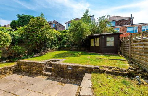 3 BR Property in Prestwich 15 mins from Manchester City Centre Garden Free parking Superfast WIFI Netflix - Foto 6