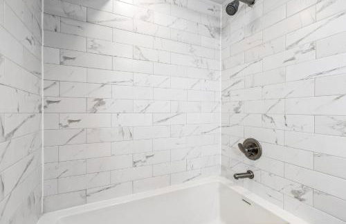 Basement with Full Kitchen and Near Downtown - Photo 11