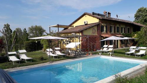 Relais Cascina San Martino - Foto 3, Garden, sunbed