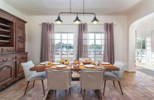 Spacious Villa Swimming Pool by HostWise - Foto 54