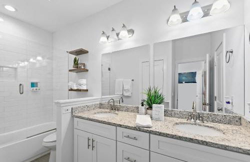 Few steps to Ocean- Beach Cruisers & Free parking & Private backyard - Foto 24