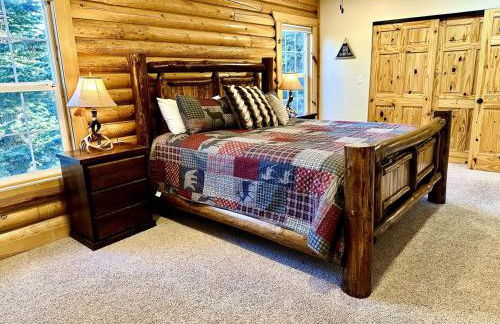 Backwoods Bonanza - Big Cabin With Hot Tub! - Foto 38