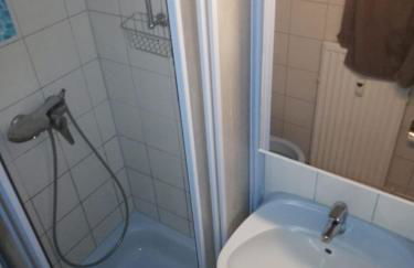 1 Zi Whg an der Universität zu Kiel-Alsenstrasse 17, perfekt als Schadenwohnung, eigener Parkplatz, große Wohnküche, Wlan, gemütlich möbliert, je 3 Min zur Universitätsklinik, Ostsee, Seebäder, City, Luxusfähren - Foto 15