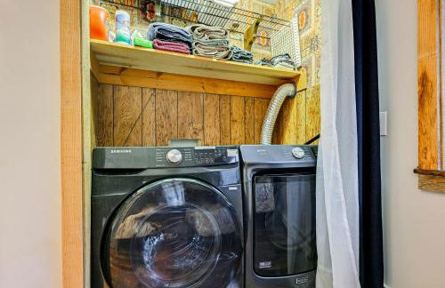 Hidden Gem Falls Cabin with Creek and Game Room - Foto 24