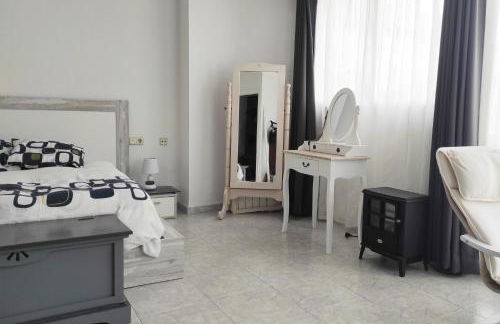 Terrace & Sea Views in Cullera - Photo 19