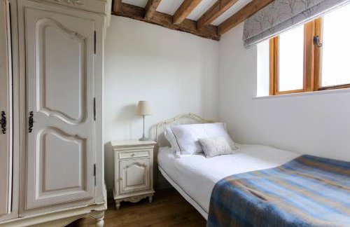 Hastings Retreat Rural barn conversions with Private Lake - Foto 40