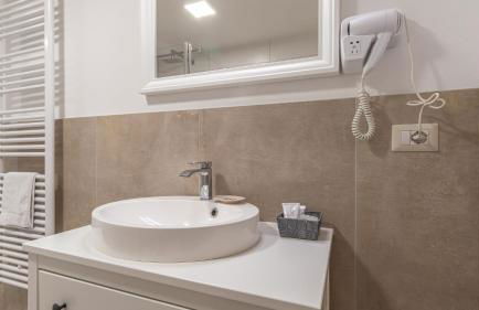 -Le stanze dei Pico- Wi-Fi, nel cuore di Mirandola - una terrazza unica sul tetto - Photo 75