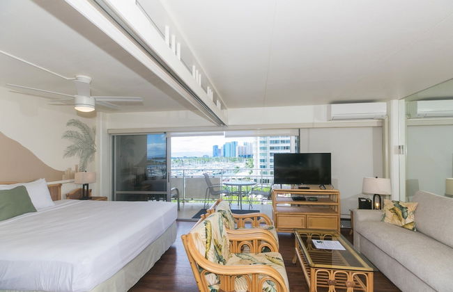Spacious One Bedroom Harbor View Condos at Ilikai Marina With Private Balcony - Foto 26