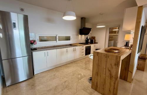 Precioso apartamento con piscina, vistas a mar - Foto 50