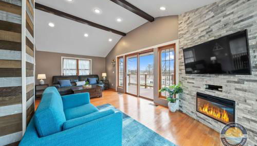 New Lake Como Retreat with Bar and Pool Table - Foto 3