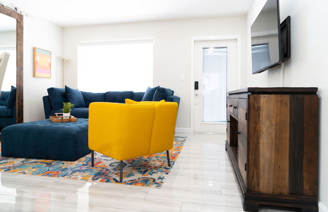 Modern Oasis - Photo 52