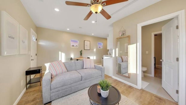 Trendy San Diego Home With Backyard and Firepit - Foto 3, Habitación