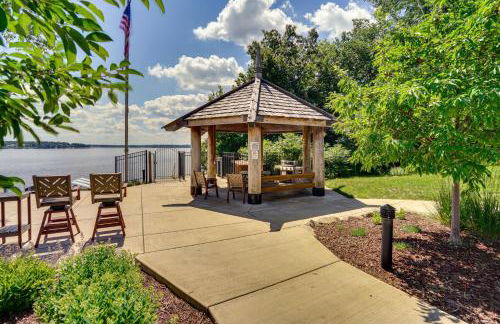 Lake Access and Community Pool Cozy Condo in Mound - Foto 20