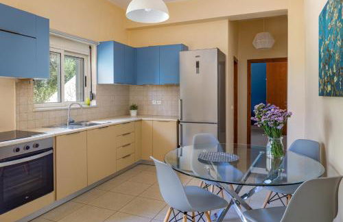 Queen Electra with pool and tennis court - Photo 12