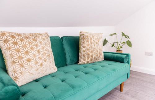 Hebden Bridge Haven - Stylish, Cosy, Canal Side, Pet Friendly - Photo 25