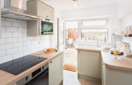 *Brand New* Olive Grove Cottage - Foto 8