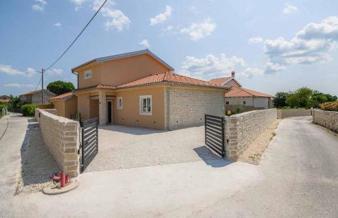 Beautiful Home In Maruzini With Wifi - Foto 16