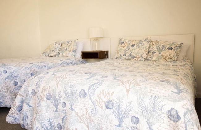 Retro Turtle Reef Condo 1 Block From Beach w Pool - Foto 9