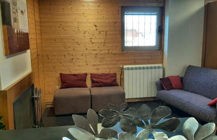 Beautiful villa in Póvoa de Lanhoso with pool and garden - Foto 10