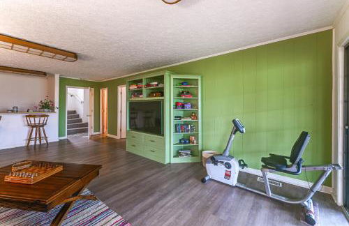 Deck and Community Perks Sky Valley Home! - Foto 22