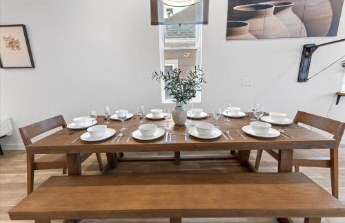 Spacious Downtown Indy Home Perfect for Groups - Photo 31