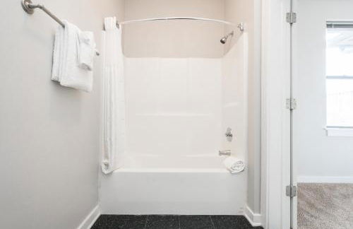 CozySuites Music Row Elegant 1BR w free parking 15 - Foto 31