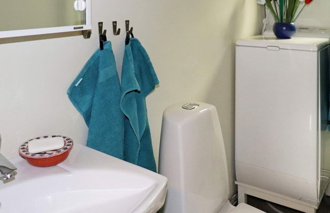 6 Person Holiday Home in Knared - Foto 11