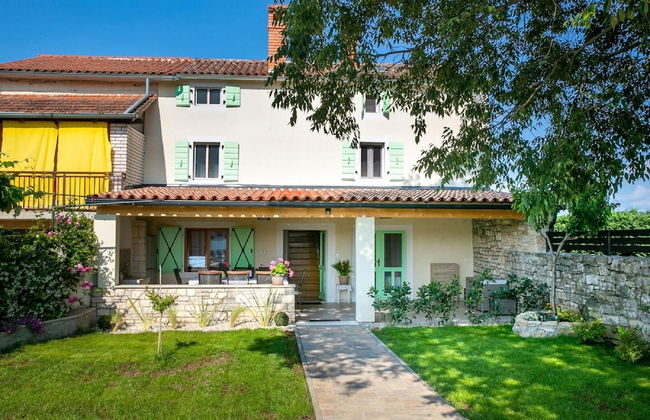 Adorable Holiday Home With Pool and Terrace - Foto 40