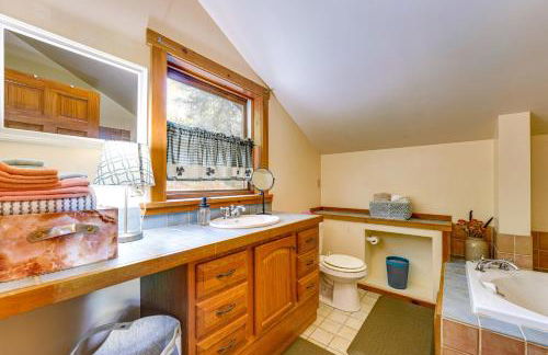 Saranac Lake Cabin with Deck Pets Welcome! - Foto 15