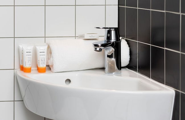 Studio Grochowska Warsaw by Renters - Photo 18