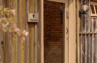 Cosy Cotswolds Cottage Farm Stay - Shepherds Rest - Photo 14