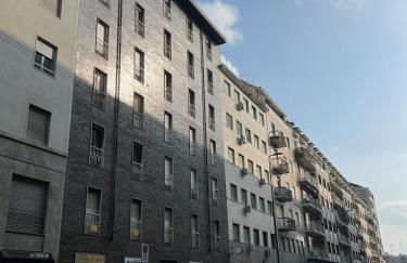 Design District Luxury Apartment - Photo 23